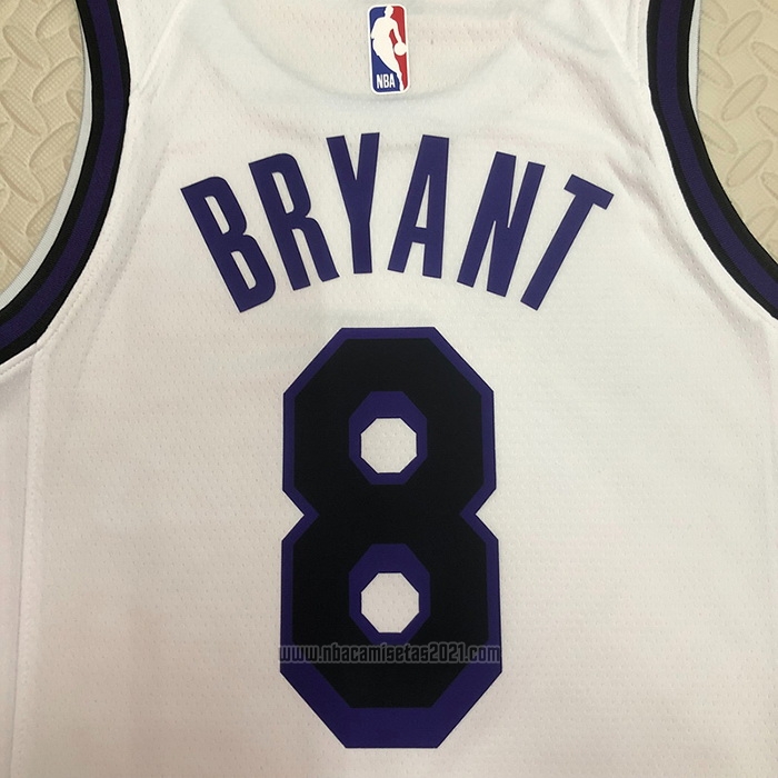 Camiseta Los Angeles Lakers Kobe Bryant #8 Ciudad 2022-23 Blanco